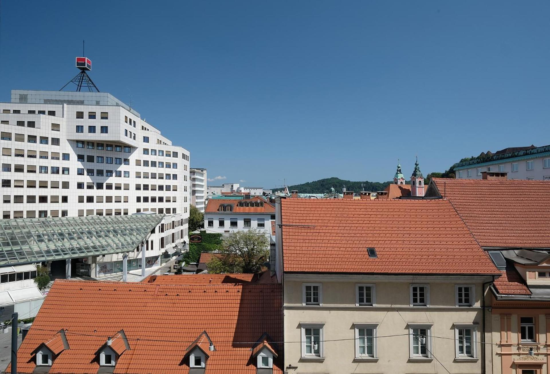Lawyers Loft In Heritage Skyscraper Любляна Екстер'єр фото